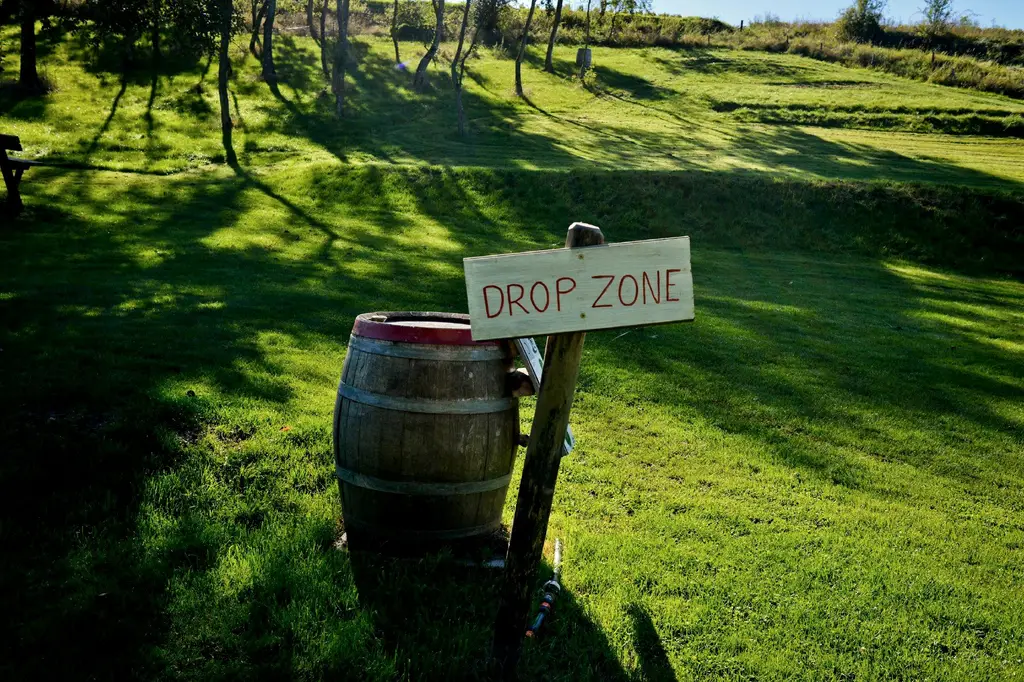 Panneau Drop Zone et tonneau