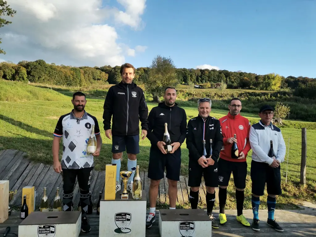 Podium de compétition de Footgolf